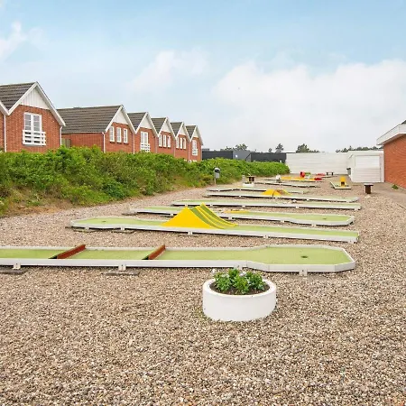 6 Person In Romo-by Traum Nyaraló Sønderby