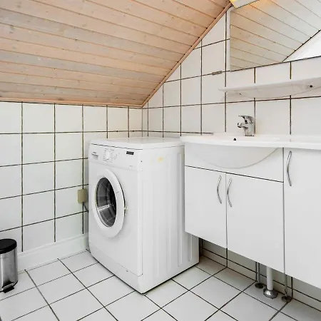 6 Person In Romo-by Traum Sønderby